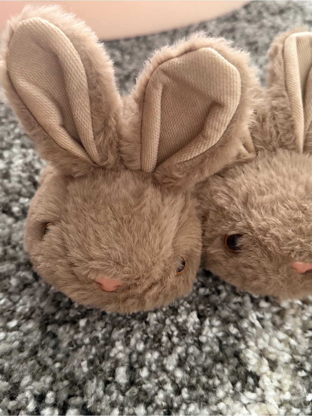 Soft plush bunny indoor slippers